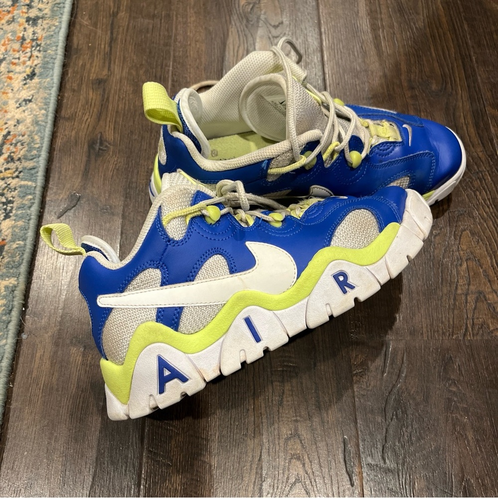 Nike Air barrage used size 5.5y